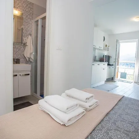 Cozy Apartment On Beach In Rabac 아파트 라벡